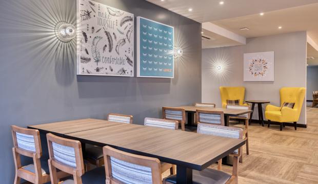 Premier Inn Peterborough City Centre Экстерьер фото